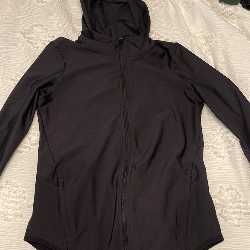 Fitted athletic jacket